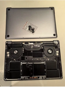 A2141 Macbook PRO 16" 2019 TOUCH BAR GREY Armrest, Trackpad And Battery, Bottom - Picture 1 of 1