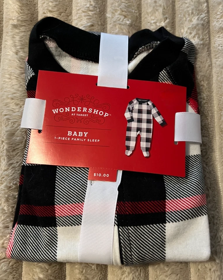 PIJAMA DE UNA PIEZA A CUADROS BABIE'S WONDERSHOP AT TARGET - 6-9 MESES - ¡NUEVO CON ETIQUETAS! Foto 1 de 1