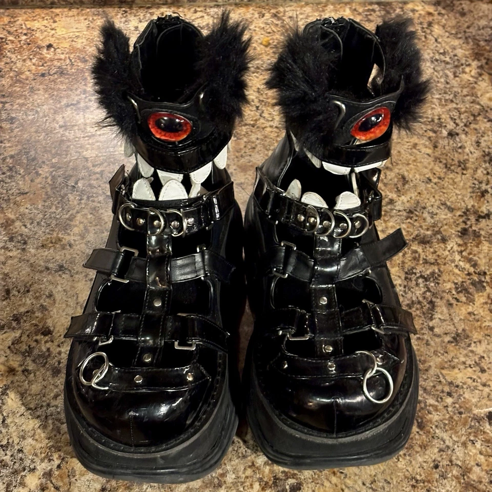 Botas Negras RARAS DEMONIA Neptune 150 Monster Eye Chomp Plataforma Talla 11  Foto 1 de 4