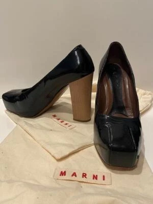 Zapatos de tacón grueso con plataforma de charol negro Marni Pumps 39 Foto 1 de 4