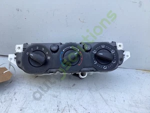 FORD Focus C307 Heater Control Panel 1374165 - Picture 1 of 6