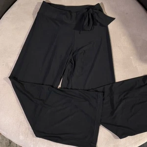 Susan Lawrence schwarze Hose mit weitem Bein und Schleifendetail - Bild 1 von 4