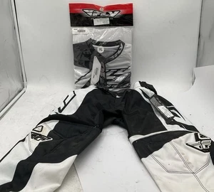 Fly Racing F-16 Youth Lg Blk/Wht Racing Jersey And Pants #369-920, #369-93026 - Bild 1 von 11