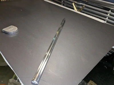 Cadillac 1977-1979 DeVille Fleetwood guardabarros moldura lateral lanza OEM Foto 1 de 4