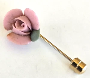 Vintage Pink Porcelain Flower Rose Gold Stick Pin 1-7/16" - Bild 1 von 5