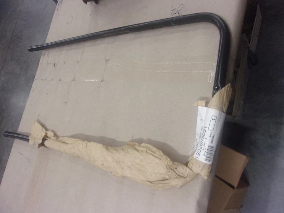 OEM MTD TROY BILT BOLENS 1902693001 MANILLAR INFERIOR Foto 1 de 1