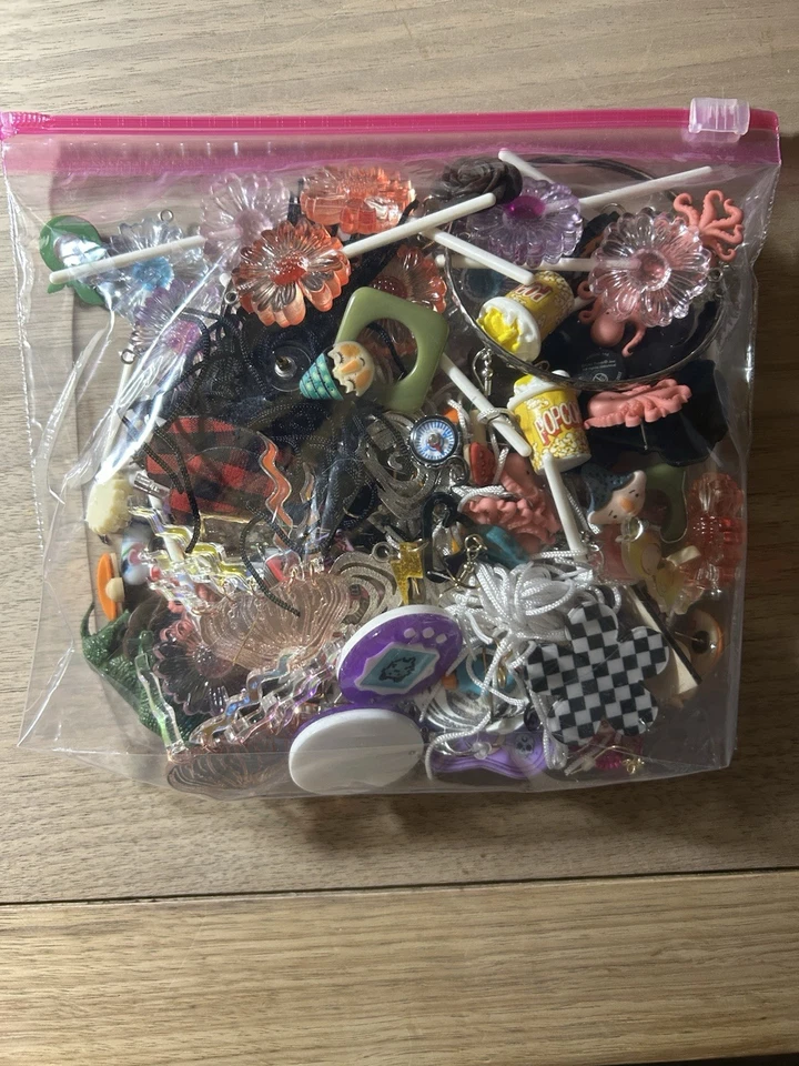 Lote de una libra de pendientes mixtos arte artesanía kit hágalo usted mismo artículos individuales no coincidentes Foto 1 de 4