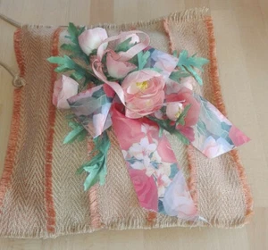 Deko - Kissen mit künstlichen Blumen zum hängen - Handarbeit - Bild 1 von 5