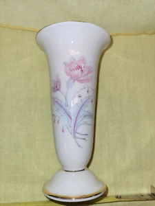 Vintage Crown Bavaria bud flower vase with floral pattern, gold trim - Picture 1 of 8