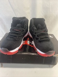 Mujer Nike Air Jordan 11 Retro Bred Velvet Negro Rojo DB5457-061 Hombres’s 7 - Imagen 1 de 9
