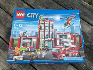 Lego City Feuerwache 60110 NEU VERSIEGELT Karton beschädigt - Bild 1 von 6