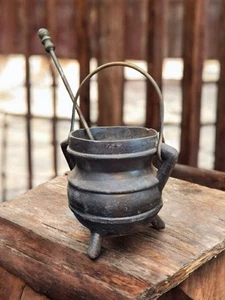 Antique Rustic Primitive Cast Iron Fire Starter Smudge Pot Cauldron 10" High - Picture 1 of 17