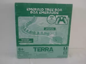 Terra by Battat Remote Control Emerald Tree Boa Electronic Snake Toy (3D1) - Picture 1 of 4