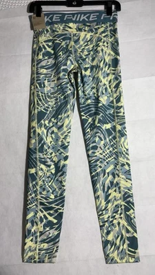 NUEVO Nike Pro Multicolor Impreso Entrenamiento Leggings Dri-Fit DX4987-821 Niñas XL Foto 1 de 4