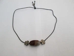 COLLANA CORDA NERA NUOVA E CIONDOLO VETRO MULTICOLORE - Foto 1 di 4