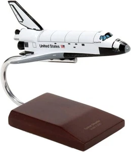 NASA US Space Shuttle Orbiter Atlantis OV-104 Desk Top Display 1/200 XX Model - Picture 1 of 9