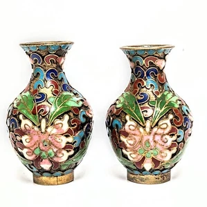2 Mini Vasi Vintage Cloisonné Floreale Multicolore Ottone Smaltato 2" - Foto 1 di 5