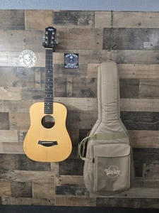 TAYLOR BABY TAYLOR 305 GUITAR With Gig Bag - Picture 1 of 16