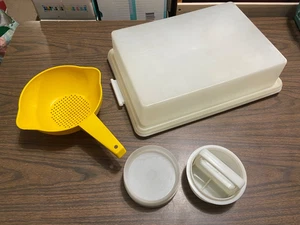 Tupperware Konvolut, Sieb, Hamburgerpresse, Kuchen und Cupcake Ablagefach, - Bild 1 von 19