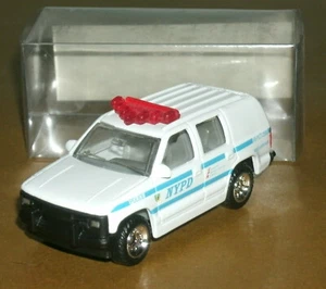 Maßstab 1:64 1990er Chevy Tahoe NYPD Police Patrol Supervisor (3") Golden Wheel - Bild 1 von 10