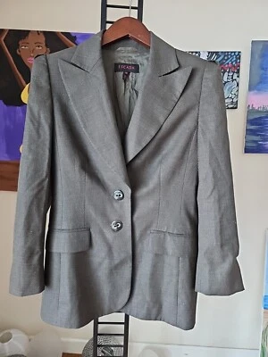 Blazer Escada Mezcla Lana Seda 2 Botones Pintuck Hombro Ventilación Trasera Talla 36 Foto 1 de 4