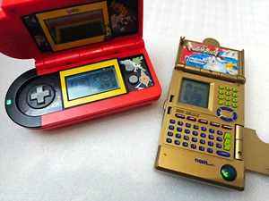 2 RARE Pokedex: 2001 Deluxe Pokemon - Tiger - Gold Pokémon + 2007 Jakks Pacific - Picture 1 of 24
