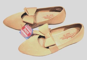 SKETCHERS Air-Cooled, Memory Foam, casual-dressy, elastic bow, Sz 9.5 WIDE,Beige - Picture 1 of 5