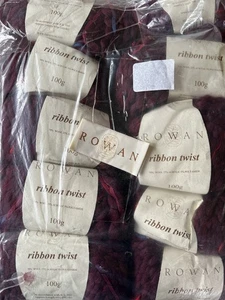 10/100 g Rowan RIBBON TWIST Mezcla Lana Hilo 122 Granate Vino Rosa Súper Grueso - Imagen 1 de 8
