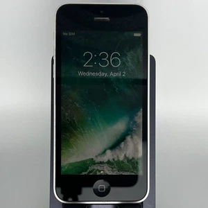 iPhone 5C - Unlocked - Battery 94% - iOS 10.3.3 - 8GB - Picture 1 of 5