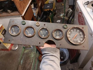 1967 International Scout 800 Instrument Gauge Panel Speedo Amps Oil Temp Fuel - Picture 1 of 24