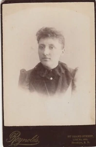 Antique Cabinet Card Photo Young Woman Reynolds Brooklyn E.D. - Picture 1 of 2