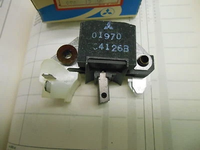 NOS MoPar Mitsubishi Regulator Assembly - 1981-83 "J/K" Engine- P/N MD607570 — 第 1/4 张图片