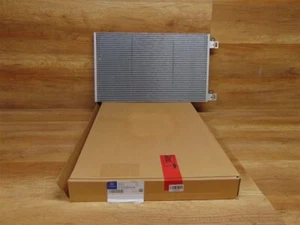 Condenser Genuine Mercedes 415 - A4155000054 - Picture 1 of 1