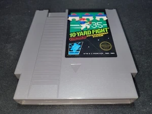 10-Yard Fight Authentic Nintendo NES NRMT condition game cartridge - Picture 1 of 3