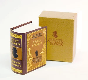 MINIATURE BOOK Sir Arthur Conan Doyle, A Study in Scarlet - Picture 1 of 2