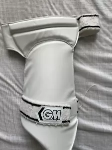 GM Original LE Cricket Thigh Pad - RH - Picture 1 of 3