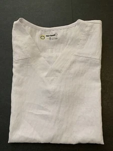 Wonder Wink White Womens Scrub Top Small and Bottom XSP• Preowned - Picture 1 of 4