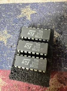 ** QUANTITY 3 ** TDA2593 - Picture 1 of 1