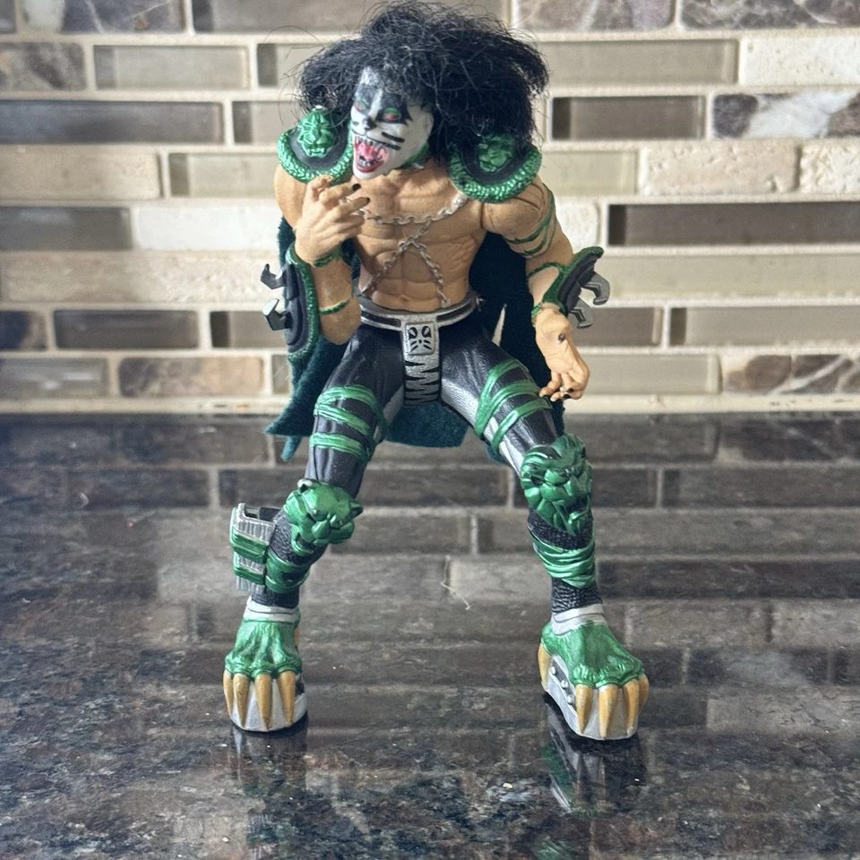 Figura de acción coleccionable de colección 1998 Mcfarlane Toys Kiss Band 'ULTRA PETER CRISS' Foto 1 de 4