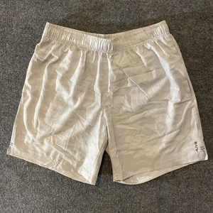 Alive Athletic Shorts Mens Medium Gray Camo Geometric Gym Sports Pockets - Picture 1 of 14