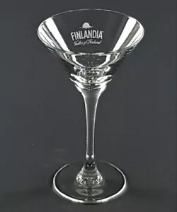 Finlandia Vodka Glas Cocktailschale Schrift innen lesbar Gläser (255) - Bild 1 von 2