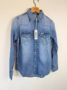 Wrangler Heritage Pocket Western Denim Shirt with Pearl Snap Blue Melon Wash - S - Picture 1 of 8