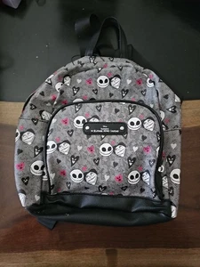 Mini Mochila Disney Niños Pesadilla Antes de Navidad Estampado Completo PU, Negra 10" - Imagen 1 de 4