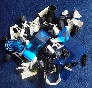 LEGO - SPACE BRICKS LOT 80IES 90IES TOYS MASK TRANSFORMERS STARCOM PLAYMOBIL - Bild 1 von 1