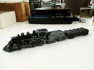Vintage Midgetoy Rolling West Steam Locomotive With Two Cars. Black Diecast USA - Picture 1 of 9