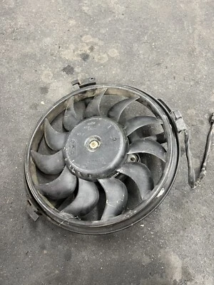 1999-2001 AUDI A4 A6 A8 S8 S6 Electric Cooling FAN 2.8L 1.8L 4.2L OEM Valeo Foto 1 de 3