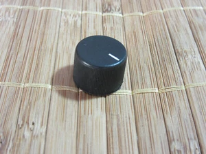 BRAUN REGIE 530 VINTAGE DIETER RAMS RECEIVER PARTS: 1 X BASS, TREBLE, VOL KNOB. - Picture 1 of 3