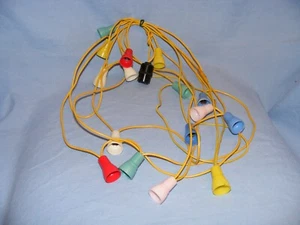 Christmas Tree Light String Bulb Holders Vintage Plastic Holders Old Coloured - Picture 1 of 6