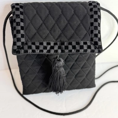 Vera Bradley Vintage Acolchoado Veludo Tiracolo com Borla – Bolsa Preta Elegante - Imagem 1 de 4