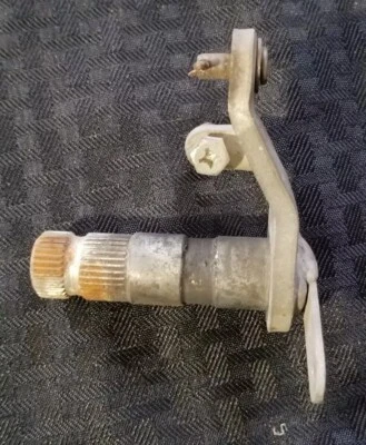 Yamaha XV500K 1983 Virago palanca de freno trasero husillo ♻️ Foto 1 de 4